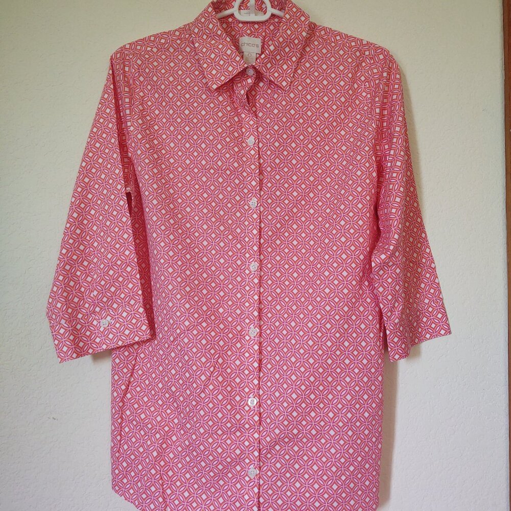 CHICOS SIZE 0  COLLAR BUTTON DOWN 3/4 SLEEVE GEOMETRIC COTTON SPRING BLOUSE